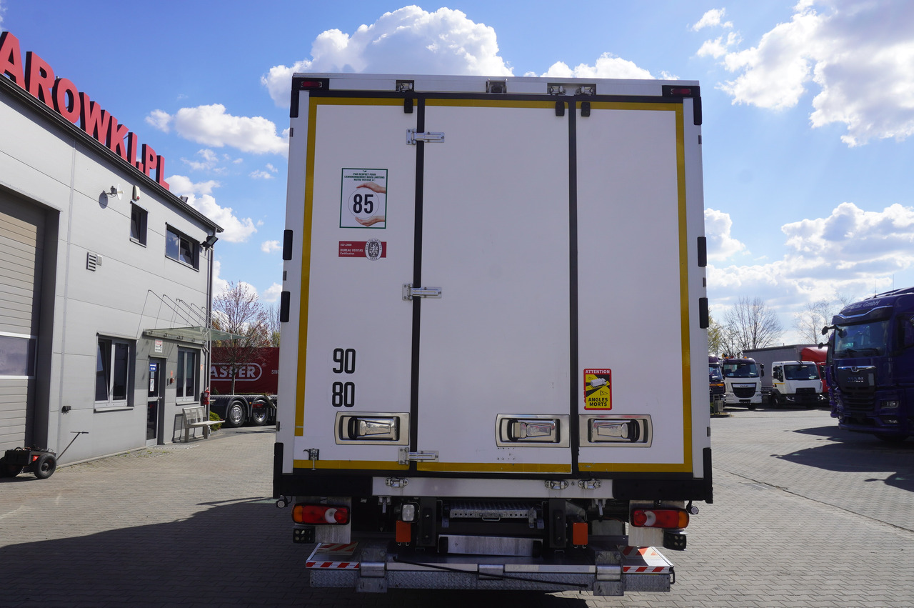 RENAULT D12 / Lamberet refrigerated truck / Dhollandia tail lift 1500 kg / 130 thousand km !! - Camião frigorífico: foto 4 RENAULT D12 / Lamberet refrigerated truck / Dhollandia tail lift 1500 kg / 130 thousand km !! - Camião frigorífico: foto 4