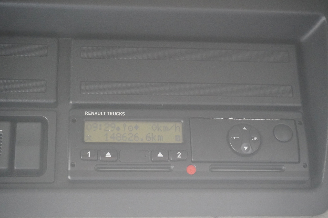 Camião frigorífico para transporte de carne RENAULT D13 / 140 tho km !!! / Meat hook refrigerator / Thermoking T800R / 2 units: foto 16