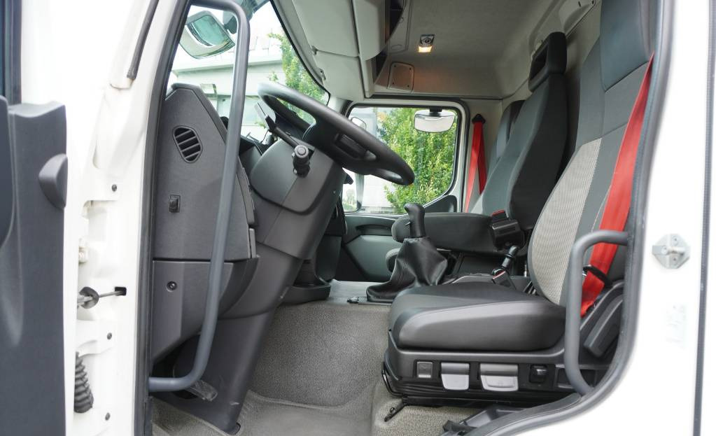 Locação financeira de RENAULT D19 285 HP E6 Cold storage/ ATP/FNA / 22 Pallets / BITEMPERATURE RENAULT D19 285 HP E6 Cold storage/ ATP/FNA / 22 Pallets / BITEMPERATURE: foto 11 Locação financeira de RENAULT D19 285 HP E6 Cold storage/ ATP/FNA / 22 Pallets / BITEMPERATURE RENAULT D19 285 HP E6 Cold storage/ ATP/FNA / 22 Pallets / BITEMPERATURE: foto 11