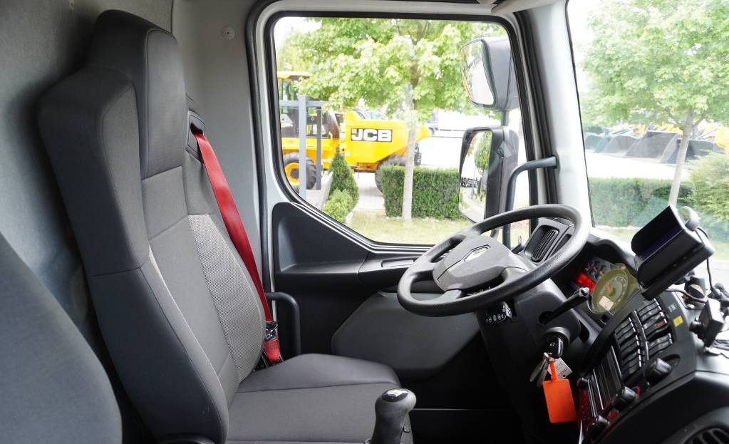 Locação financeira de RENAULT D19 285 HP E6 Cold storage/ ATP/FNA / 22 Pallets / BITEMPERATURE RENAULT D19 285 HP E6 Cold storage/ ATP/FNA / 22 Pallets / BITEMPERATURE: foto 17 Locação financeira de RENAULT D19 285 HP E6 Cold storage/ ATP/FNA / 22 Pallets / BITEMPERATURE RENAULT D19 285 HP E6 Cold storage/ ATP/FNA / 22 Pallets / BITEMPERATURE: foto 17