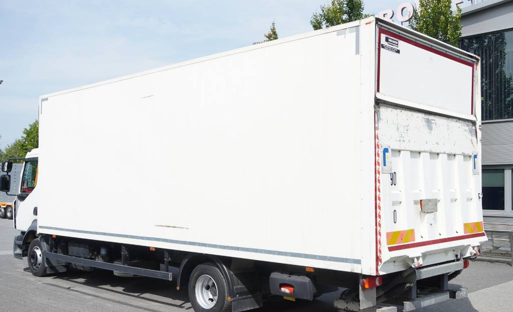 RENAULT Renault D12 E6 / Container 18 pallets / Lift - Camião furgão: foto 3 RENAULT Renault D12 E6 / Container 18 pallets / Lift - Camião furgão: foto 3