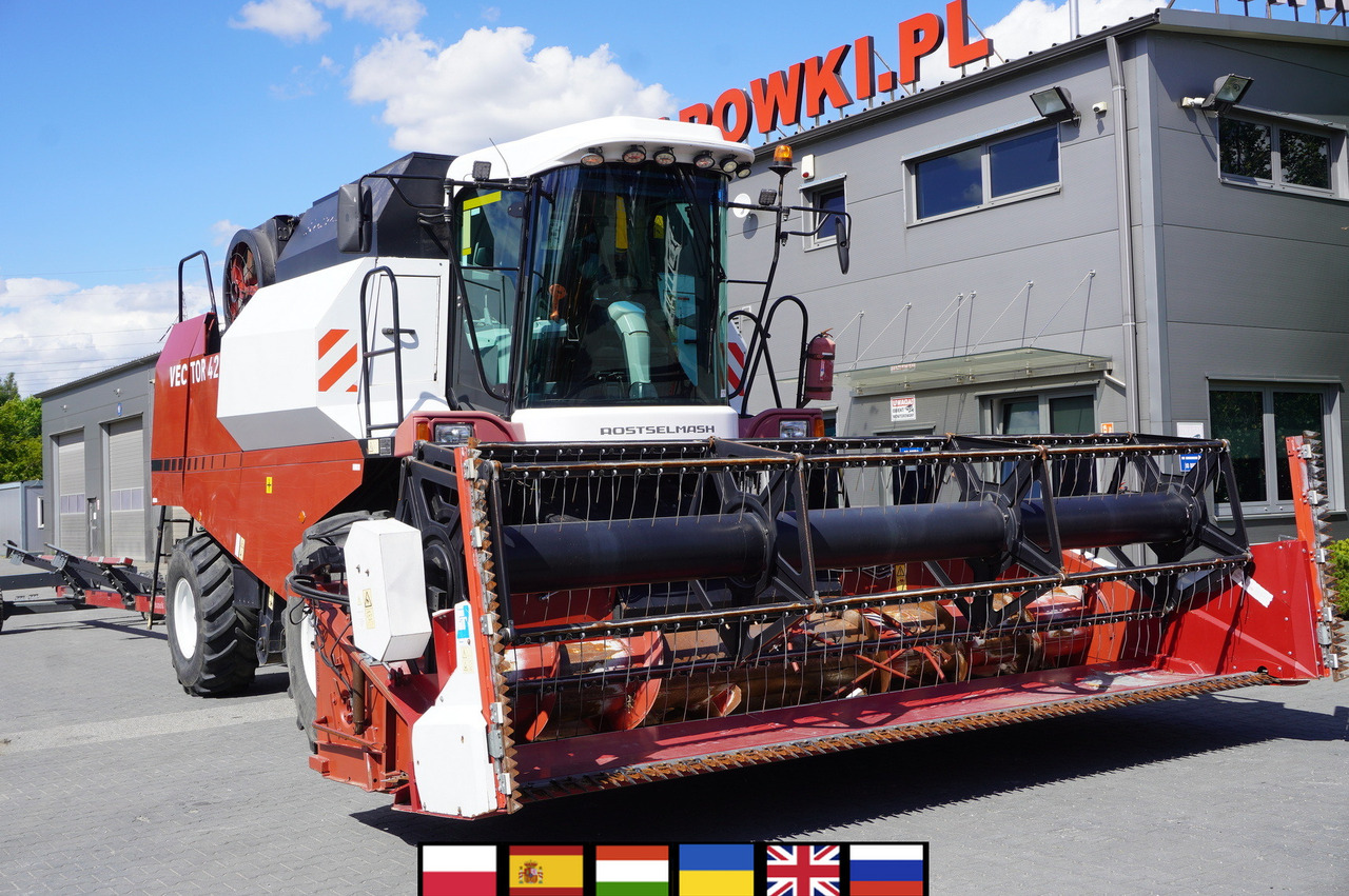 ROSTSELMASH VECTOR 425 RSM-101 grain harvester + Header 5 m + rapeseed harvesting extension / 2300 MTH - Ceifeira debulhadora: foto 1 ROSTSELMASH VECTOR 425 RSM-101 grain harvester + Header 5 m + rapeseed harvesting extension / 2300 MTH - Ceifeira debulhadora: foto 1