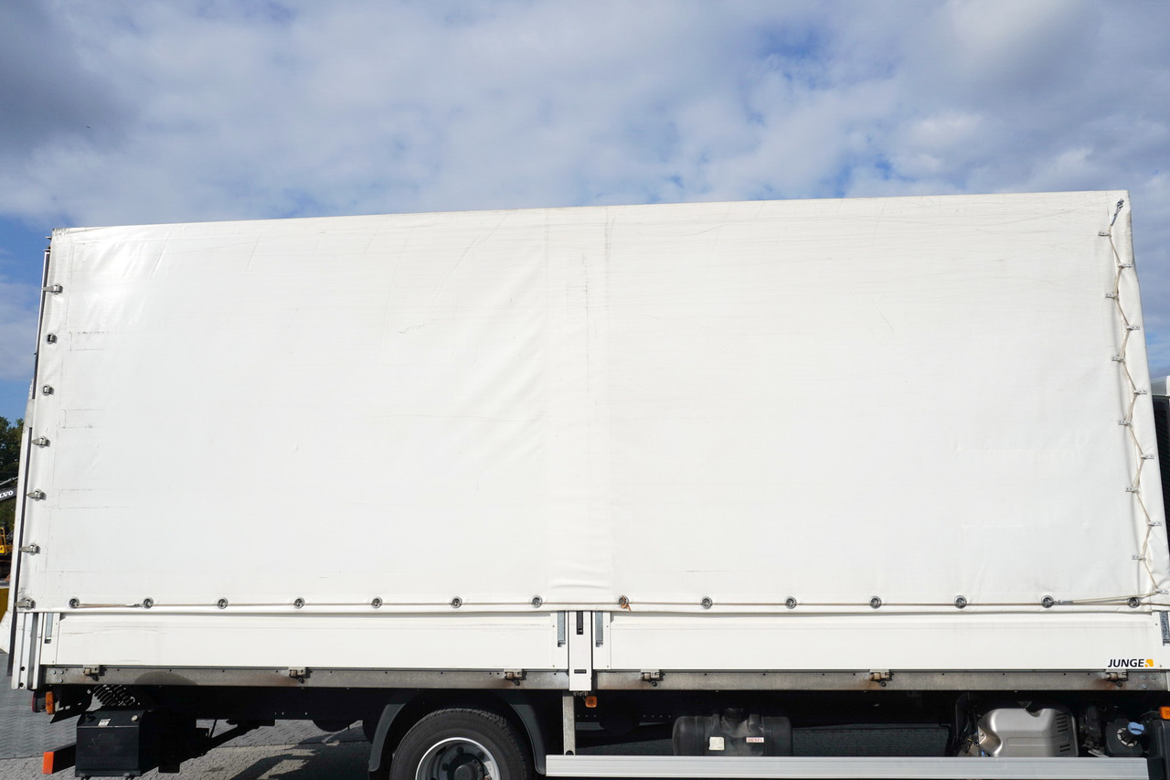 Carroçaria para furgões SAXAS Container body + lift Dhollandia 1000 kg: foto 6 Carroçaria para furgões SAXAS Container body + lift Dhollandia 1000 kg: foto 6