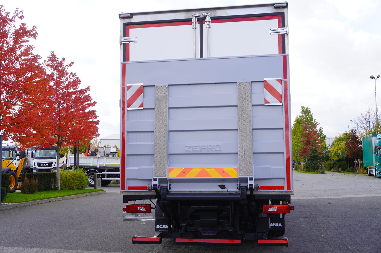 SCANIA R500 E6 6x2 / Lecapitaine 21 EPAL refrigerator / Carrier Supra 1150 / 2021 / steered axle - Camião frigorífico: foto 3 SCANIA R500 E6 6x2 / Lecapitaine 21 EPAL refrigerator / Carrier Supra 1150 / 2021 / steered axle - Camião frigorífico: foto 3