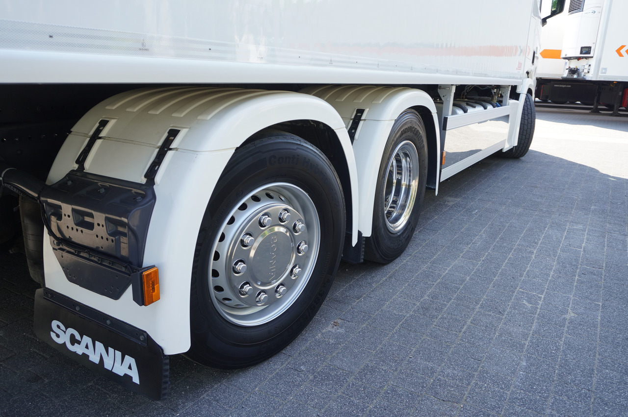 Camião frigorífico para transporte de carne SCANIA R500 Hook-Up Refrigerated Truck KIESLING 20 EPAL / Carrier Supra 1250 Silent: foto 14