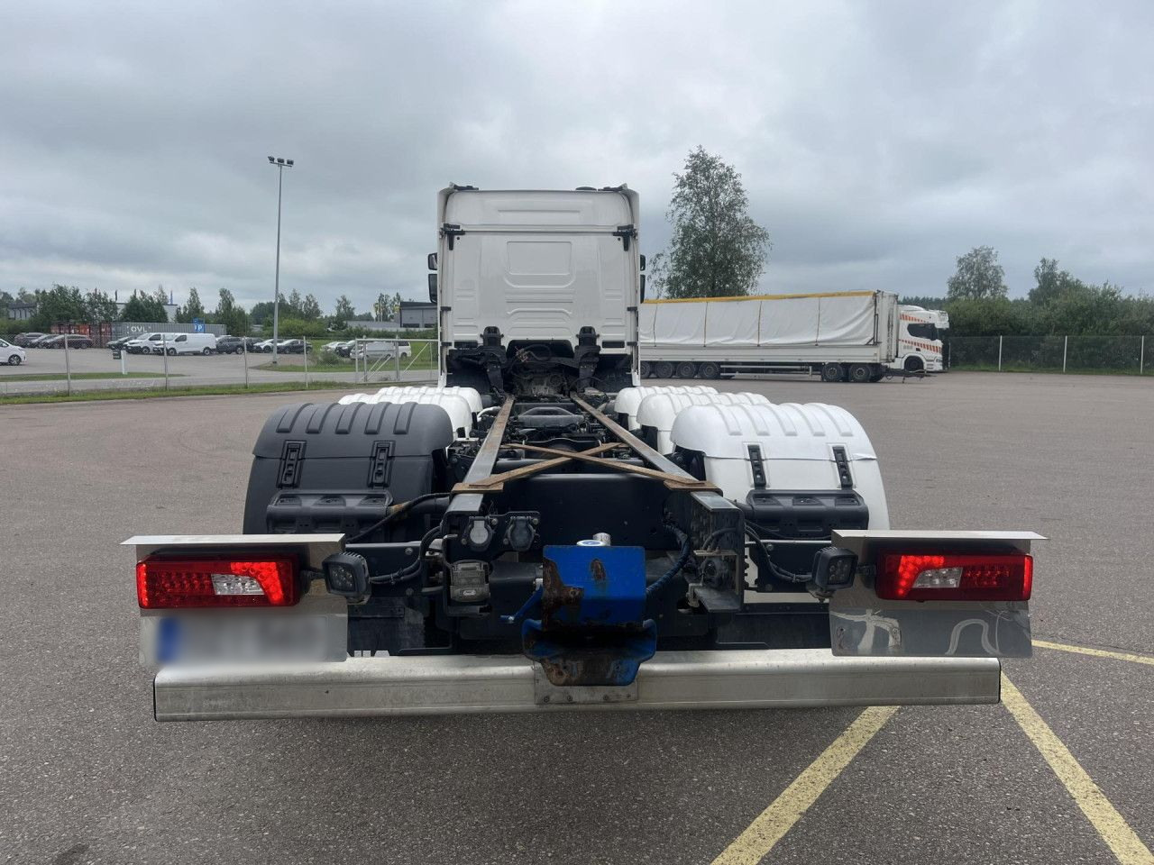 SCANIA R560 B8x4*4 / Chassis / sleeper cab / Power take-off - Camião grua: foto 5 SCANIA R560 B8x4*4 / Chassis / sleeper cab / Power take-off - Camião grua: foto 5