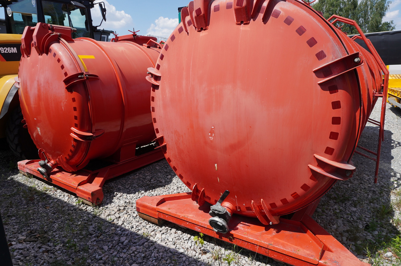 STAL UNUSED Septic barrel / 13000 l - Sistema de elevação polibenne/ Multibenne: foto 5 STAL UNUSED Septic barrel / 13000 l - Sistema de elevação polibenne/ Multibenne: foto 5