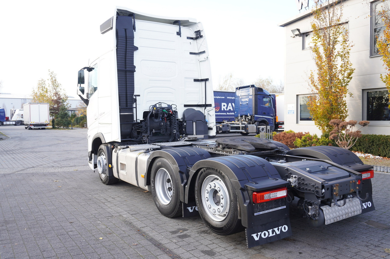 VOLVO FH 500 6x2 Globetrotter XL tractor unit / 2023 / 114 thousand km - Tractor: foto 3 VOLVO FH 500 6x2 Globetrotter XL tractor unit / 2023 / 114 thousand km - Tractor: foto 3