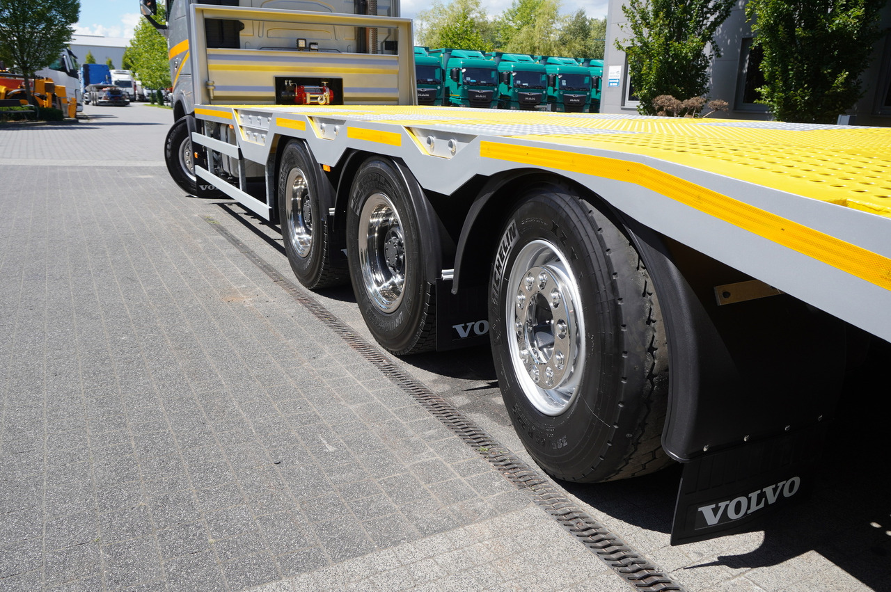 Camião transporte de veículos VOLVO FH16 750 8x4 / NEW TOW TRUCK 9 m / Load 26 t / Steered axle: foto 7