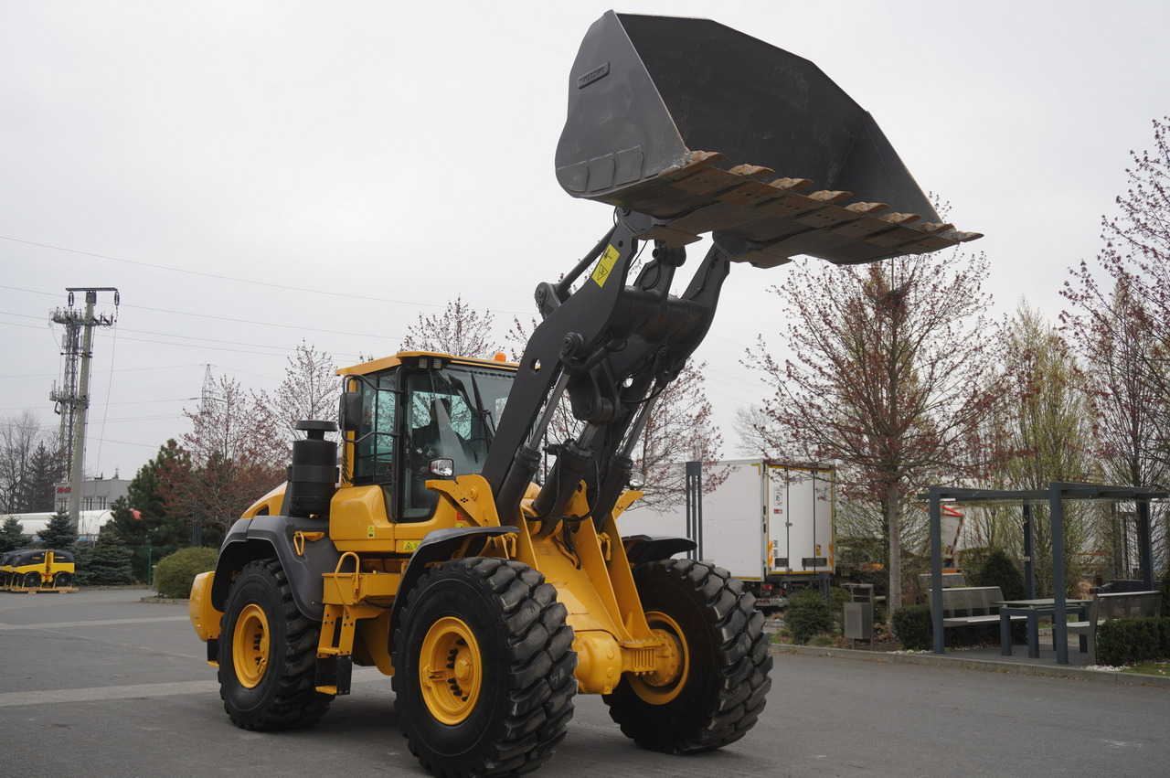 VOLVO L120H - Pá carregadora de rodas: foto 4 VOLVO L120H - Pá carregadora de rodas: foto 4