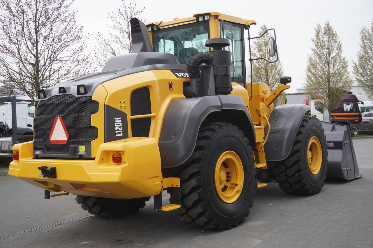 Pá carregadora de rodas VOLVO L120H: foto 14