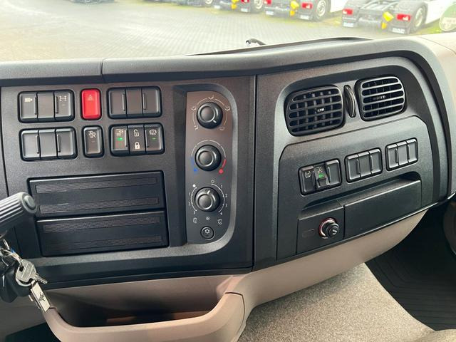 DAF XB 290 FA 16 to. Curtainsider LBW 1.5 Tonnen AHK - Camião de lona: foto 5 DAF XB 290 FA 16 to. Curtainsider LBW 1.5 Tonnen AHK - Camião de lona: foto 5