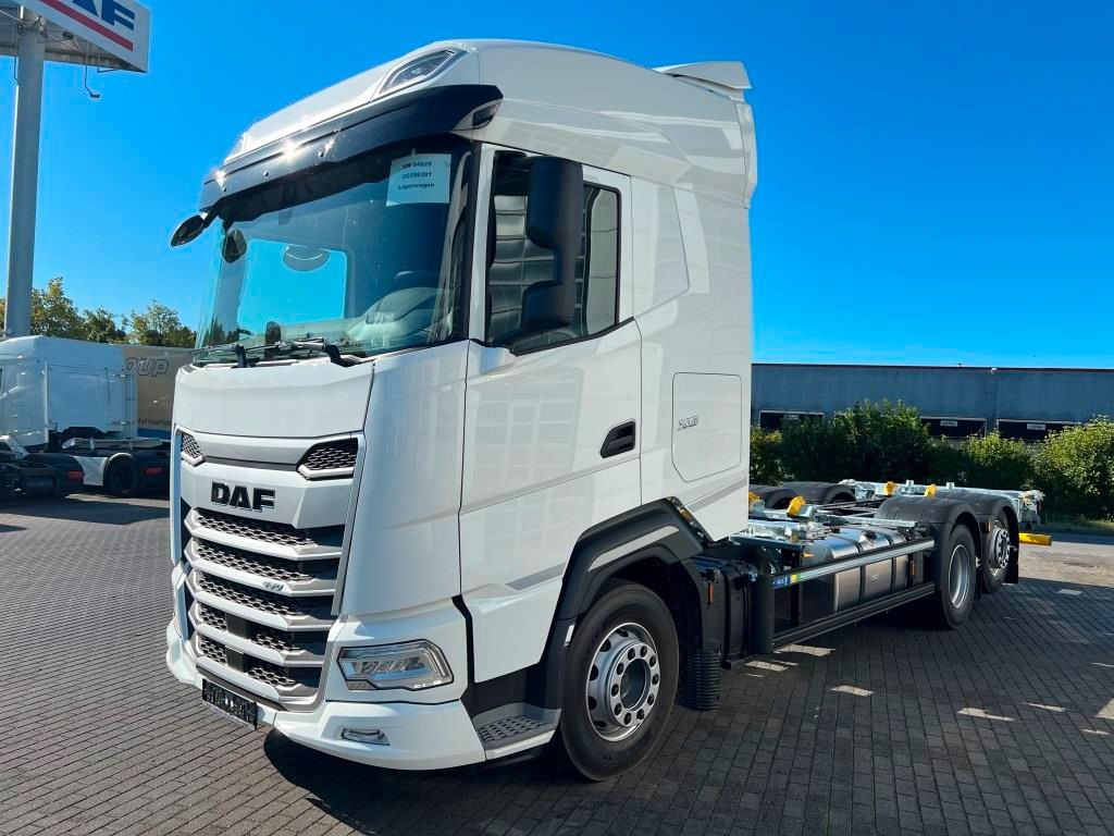 DAF XG 480 FAN SDG Multi Standk Intarder MODELL 2025 - Camião transportador de contêineres/ Caixa móvel: foto 2 DAF XG 480 FAN SDG Multi Standk Intarder MODELL 2025 - Camião transportador de contêineres/ Caixa móvel: foto 2