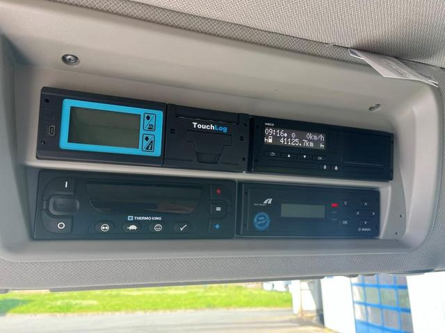 Iveco SWay 400 Lamberet Tiefkühlkoffer Thermo King LBW - Camião frigorífico: foto 4 Iveco SWay 400 Lamberet Tiefkühlkoffer Thermo King LBW - Camião frigorífico: foto 4