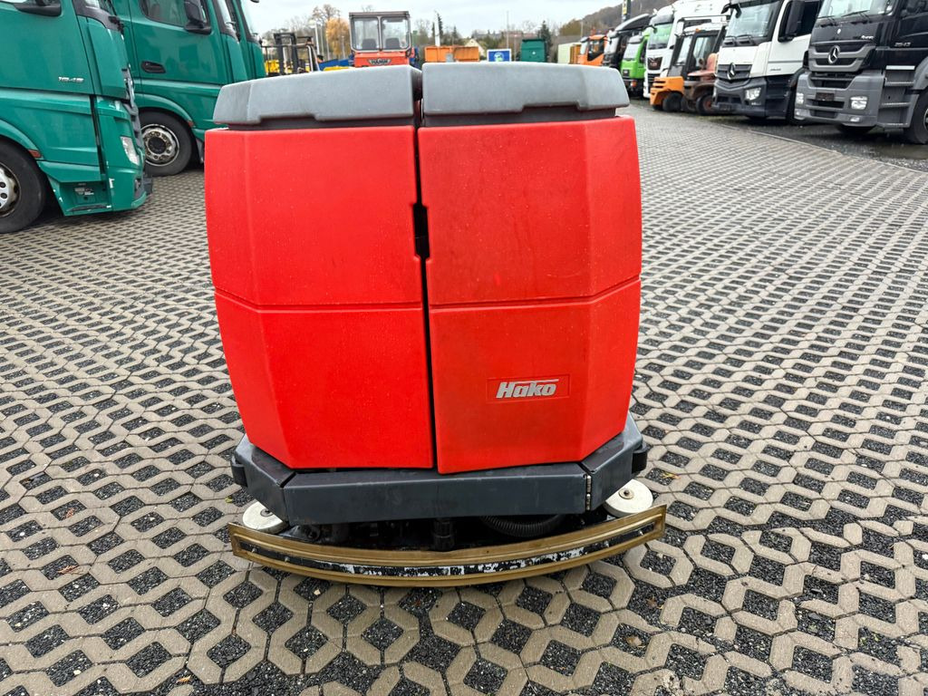 Hakomatic B1100 Kehr- Nass- Scheuersaugmaschine - Varredora industrial: foto 4 Hakomatic B1100 Kehr- Nass- Scheuersaugmaschine - Varredora industrial: foto 4