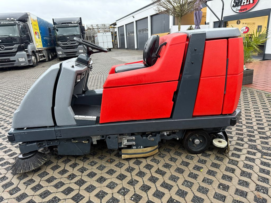 Hakomatic B1100 Kehr- Nass- Scheuersaugmaschine - Varredora industrial: foto 2 Hakomatic B1100 Kehr- Nass- Scheuersaugmaschine - Varredora industrial: foto 2