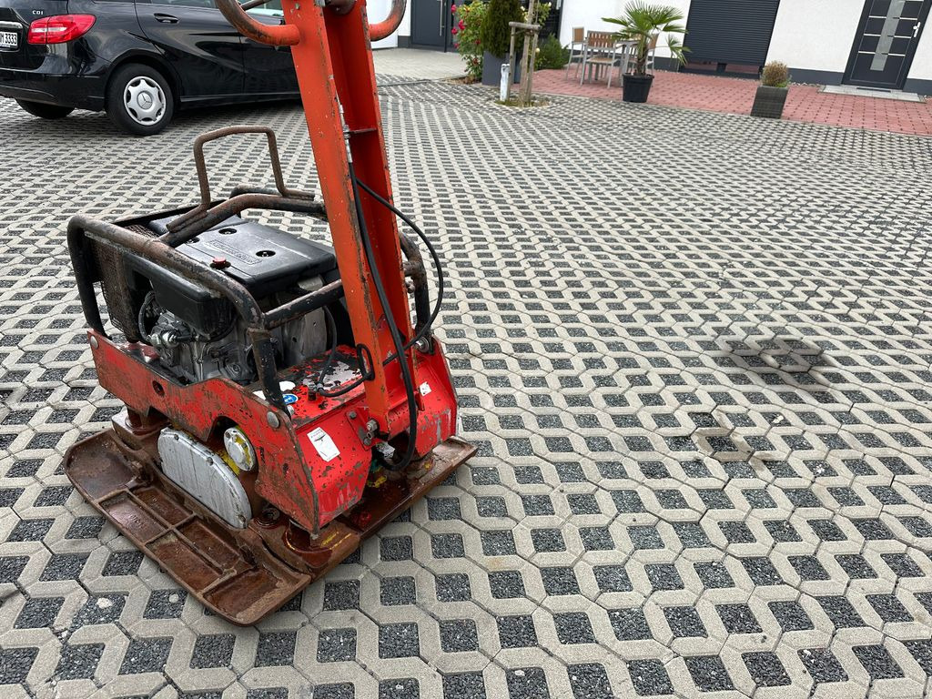 Rüttelplatte DELMAG 600 KG - Placas vibratórias: foto 2 Rüttelplatte DELMAG 600 KG - Placas vibratórias: foto 2