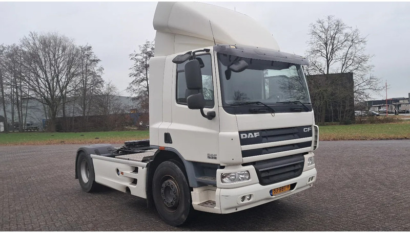 DAF CF 75 310 Daycabin Manual Euro 5 - Tractor: foto 3 DAF CF 75 310 Daycabin Manual Euro 5 - Tractor: foto 3