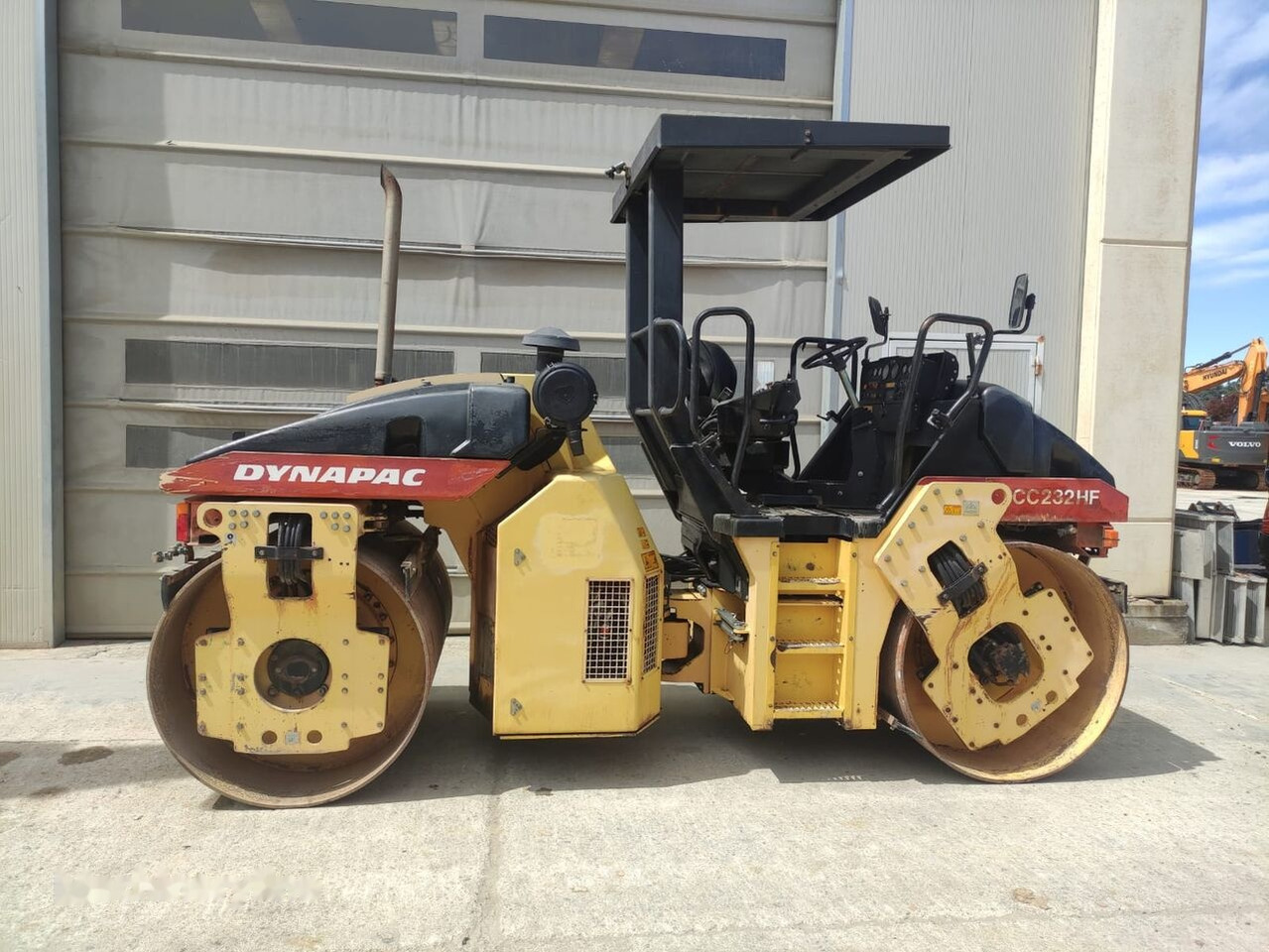 Dynapac CC232HF - Compactador de asfalto: foto 4 Dynapac CC232HF - Compactador de asfalto: foto 4