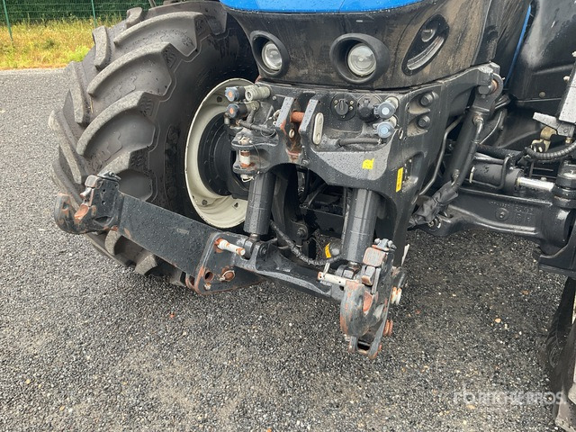 2016 New Holland T 7.315 Auto Command HD 4WD Tractor - Trator: foto 4 2016 New Holland T 7.315 Auto Command HD 4WD Tractor - Trator: foto 4