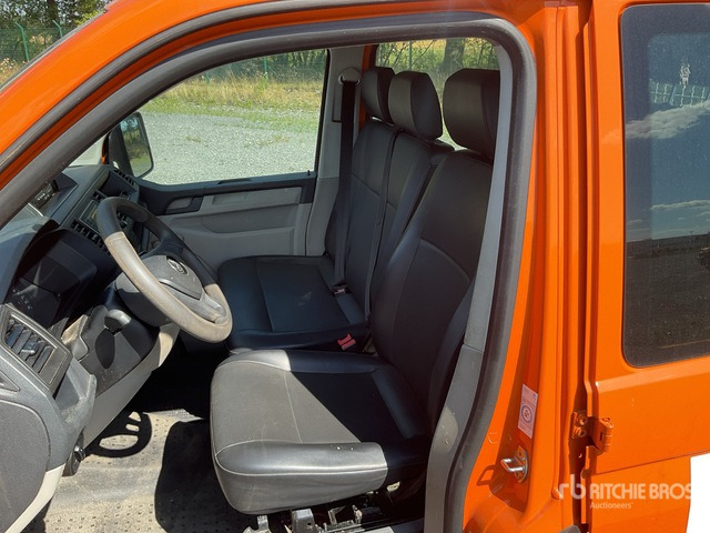 2019 Volkswagen T6 Transporter 4x2 Crew Cab Flatbed Truck - Camião de caixa aberta/ Plataforma: foto 5 2019 Volkswagen T6 Transporter 4x2 Crew Cab Flatbed Truck - Camião de caixa aberta/ Plataforma: foto 5