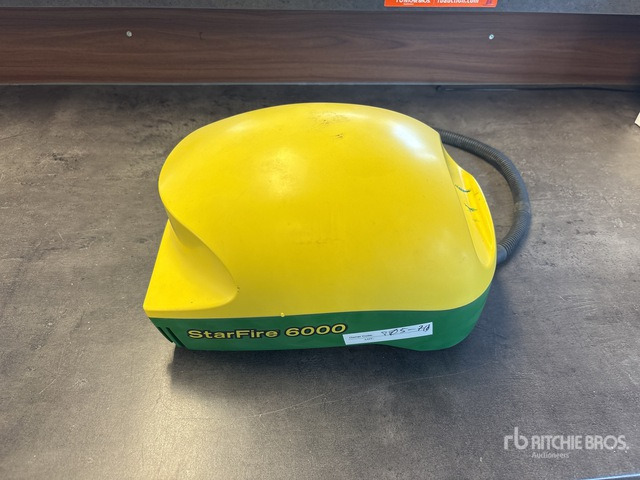 John Deere 8320R 4WD Tractor - Trator: foto 2 John Deere 8320R 4WD Tractor - Trator: foto 2