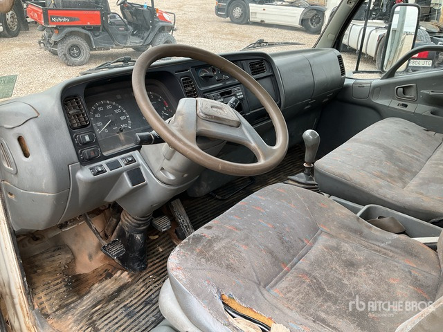 2000 Mitsubishi Canter 4x2 Flatbed Truck - Camião de caixa aberta/ Plataforma: foto 4 2000 Mitsubishi Canter 4x2 Flatbed Truck - Camião de caixa aberta/ Plataforma: foto 4