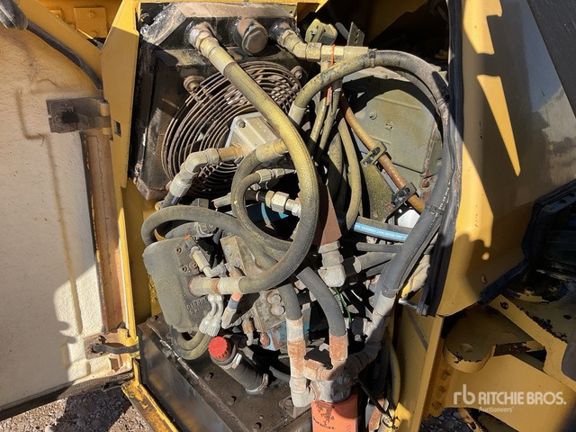 2004 Dynapac CC222 / Double Drum Roller - Compactador de asfalto: foto 5 2004 Dynapac CC222 / Double Drum Roller - Compactador de asfalto: foto 5