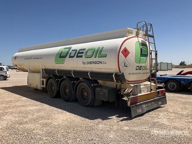 2004 ROS ROCA SC3 Tri/A Tanker Trailer - Semi-reboque cisterna: foto 2 2004 ROS ROCA SC3 Tri/A Tanker Trailer - Semi-reboque cisterna: foto 2