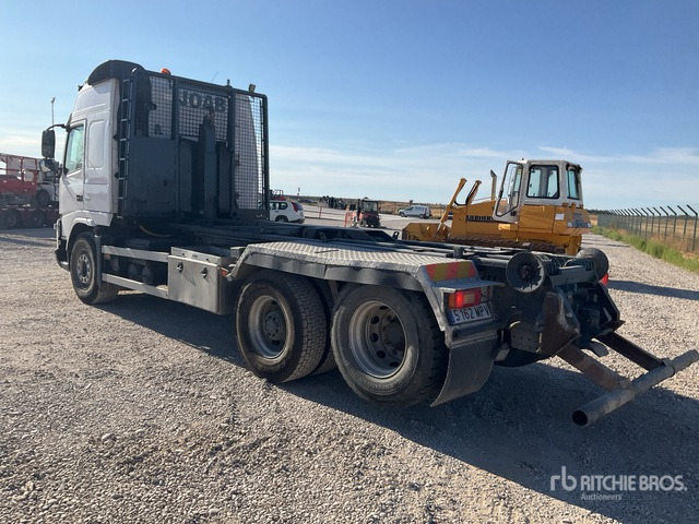 2010 Volvo FM62R460 6x2 Sleeper Hooklift Truck - Camião polibenne: foto 3 2010 Volvo FM62R460 6x2 Sleeper Hooklift Truck - Camião polibenne: foto 3