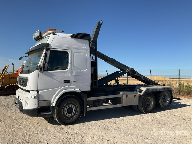 2010 Volvo FM62R460 6x2 Sleeper Hooklift Truck - Camião polibenne: foto 2 2010 Volvo FM62R460 6x2 Sleeper Hooklift Truck - Camião polibenne: foto 2