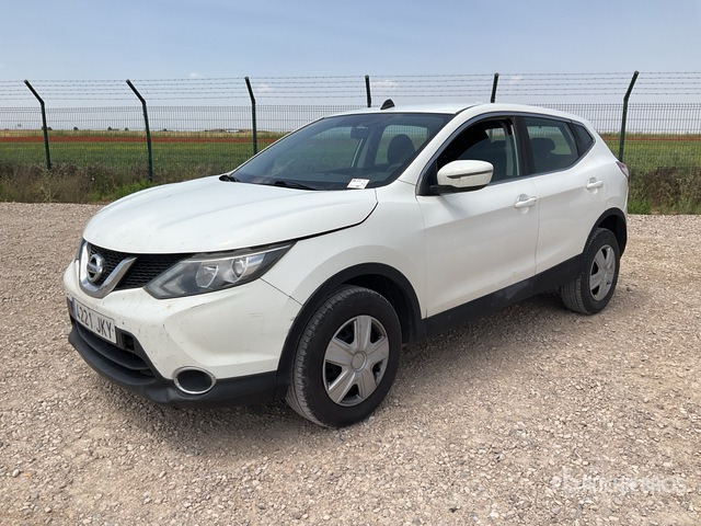 2015 Nissan Qashqai SUV - SUV: foto 2 2015 Nissan Qashqai SUV - SUV: foto 2