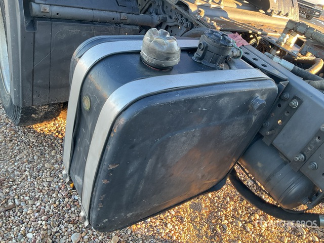 2012 Mercedes-Benz Actros 1845LS 4x2 S/A Sleeper Truck Tractor - Tractor: foto 4 2012 Mercedes-Benz Actros 1845LS 4x2 S/A Sleeper Truck Tractor - Tractor: foto 4