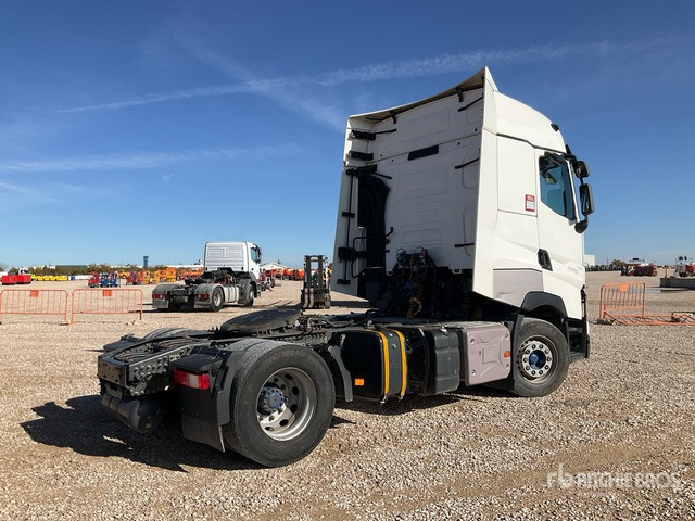 2015 Renault T530 4x2 S/A Sleeper Truck Tractor - Tractor: foto 4 2015 Renault T530 4x2 S/A Sleeper Truck Tractor - Tractor: foto 4