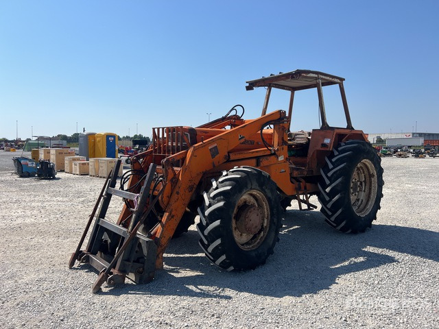 1977 Fiat 1300 DT (Inoperable) 4WD Tractor - Trator: foto 4 1977 Fiat 1300 DT (Inoperable) 4WD Tractor - Trator: foto 4