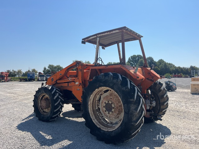 1977 Fiat 1300 DT (Inoperable) 4WD Tractor - Trator: foto 3 1977 Fiat 1300 DT (Inoperable) 4WD Tractor - Trator: foto 3