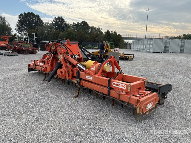 2004 Maschio Gaspardo Aquila 5000 5 m Harrow - Grade rotativa: foto 1 2004 Maschio Gaspardo Aquila 5000 5 m Harrow - Grade rotativa: foto 1
