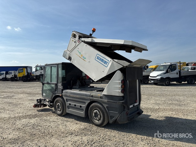 2006 Schmidt Compact 200 Autocarro spazzatrice - Varredora urbana: foto 3 2006 Schmidt Compact 200 Autocarro spazzatrice - Varredora urbana: foto 3