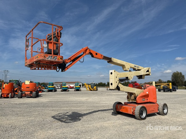 2008 JLG E450AJ V A069 Piattaforma monobraccio articolata - Plataforma articulada: foto 1 2008 JLG E450AJ V A069 Piattaforma monobraccio articolata - Plataforma articulada: foto 1