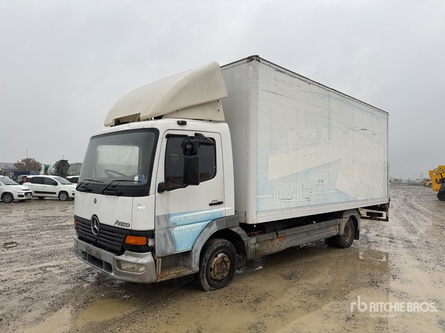 2008 Mercedes-Benz Atego 4x2 Van Truck - Camião furgão: foto 1 2008 Mercedes-Benz Atego 4x2 Van Truck - Camião furgão: foto 1