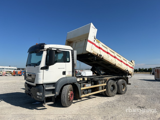 2010 MAN TGA 33.400 6x4 T/A Dump Truck - Triturador de martelos/ Destroçador: foto 2 2010 MAN TGA 33.400 6x4 T/A Dump Truck - Triturador de martelos/ Destroçador: foto 2