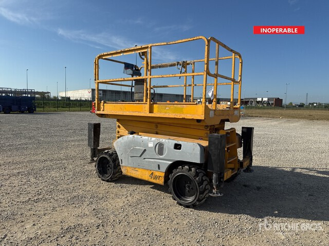 2011 Haulotte Compact12DX (Inoperable) Scissor Lift - Plataforma de Tijera/ Plataforma de tesoura: foto 2 2011 Haulotte Compact12DX (Inoperable) Scissor Lift - Plataforma de Tijera/ Plataforma de tesoura: foto 2