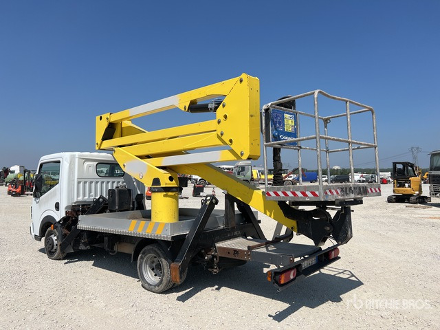 2011 Renault 2011 Socage DA320 20 m on (Inop ... Bucket Truck - Caminhão com plataforma aérea: foto 4 2011 Renault 2011 Socage DA320 20 m on (Inop ... Bucket Truck - Caminhão com plataforma aérea: foto 4