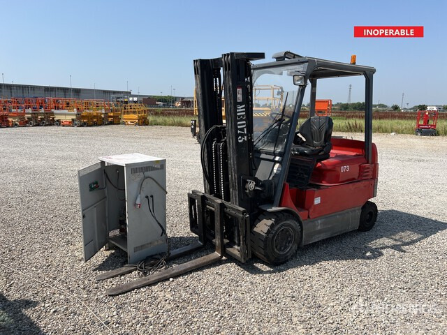 2012 Toyota 7FBMF30 3000 kg (Inoperable) Electric Forklift - Empilhador elétrico: foto 1 2012 Toyota 7FBMF30 3000 kg (Inoperable) Electric Forklift - Empilhador elétrico: foto 1