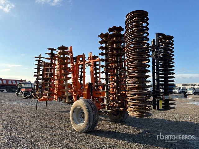 2013 Ma Ag CTRN 5PV0 - Maquina para lavrar a terra: foto 4 2013 Ma Ag CTRN 5PV0 - Maquina para lavrar a terra: foto 4