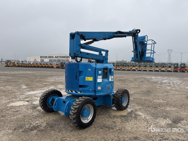 2014 Genie Z-34/22 Diesel Articulating Boom Lift - Plataforma articulada: foto 4 2014 Genie Z-34/22 Diesel Articulating Boom Lift - Plataforma articulada: foto 4
