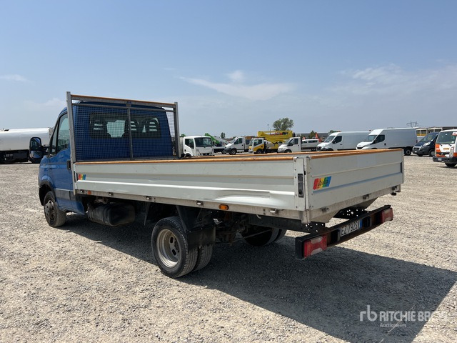 2015 Iveco Daily 35C11 Flatbed Truck - Carrinha de caixa aberta: foto 4 2015 Iveco Daily 35C11 Flatbed Truck - Carrinha de caixa aberta: foto 4