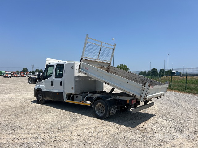 2015 Iveco Daily 35C13 Crew Cab Dump Truck: Light Duty - Carrinha basculante: foto 4 2015 Iveco Daily 35C13 Crew Cab Dump Truck: Light Duty - Carrinha basculante: foto 4