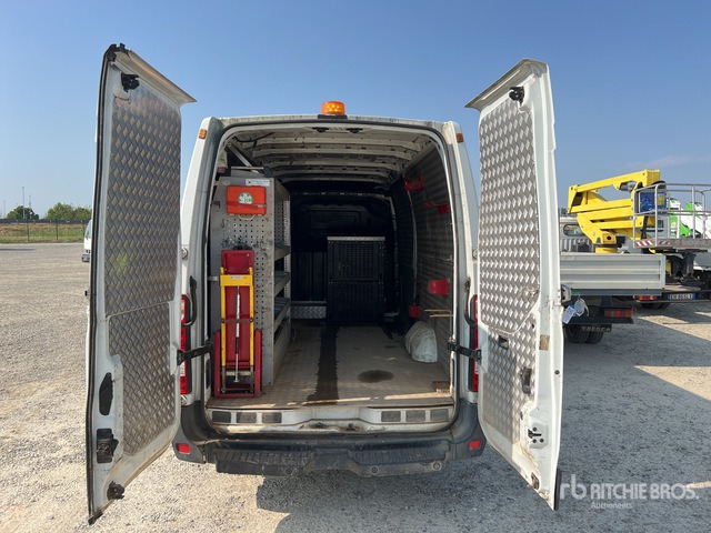 2015 Opel Movano 2.3 CDTI 125 QLI35 L3H2 E5+RWD Van Truck - Furgão: foto 5 2015 Opel Movano 2.3 CDTI 125 QLI35 L3H2 E5+RWD Van Truck - Furgão: foto 5