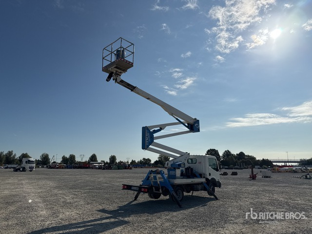 2016 Nissan Cabstar 35.12 2014 Socage DA320 20 m on Bucket Truck - Caminhão com plataforma aérea: foto 3 2016 Nissan Cabstar 35.12 2014 Socage DA320 20 m on Bucket Truck - Caminhão com plataforma aérea: foto 3